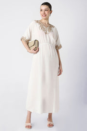 فستان نسائي بتطريز