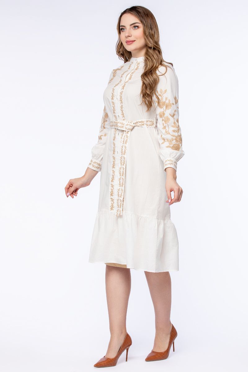 فستان نسائي بتطريز