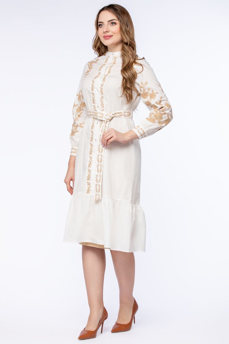 فستان نسائي بتطريز