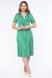 فستان نسائي مخطط بستايل لف