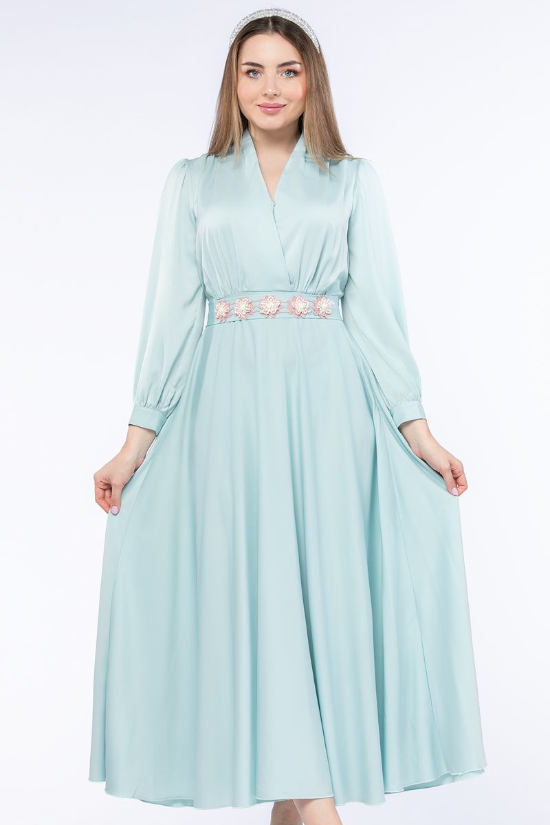 فستان نسائي بورود مطرزة