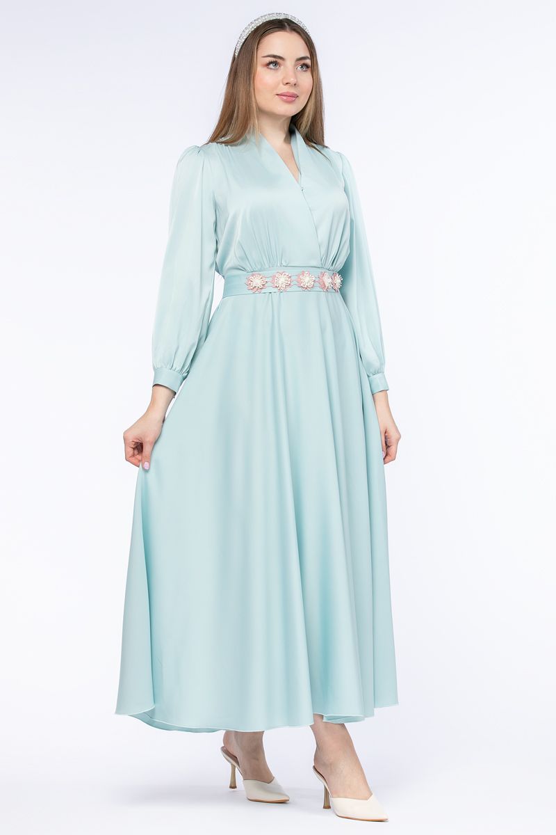 فستان نسائي بورود مطرزة