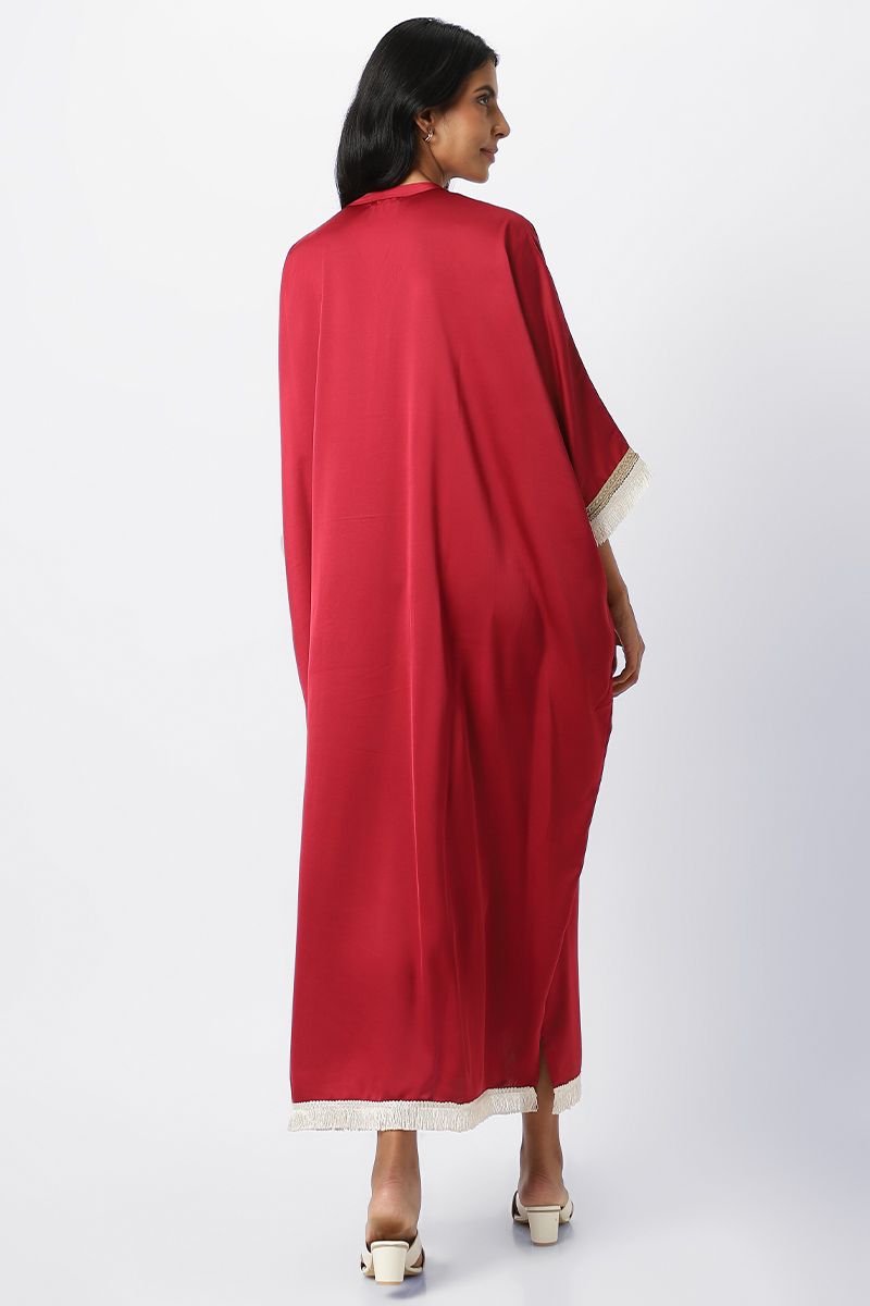 women jallabiya with embroidery