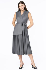 فستان نسائي بكسرات