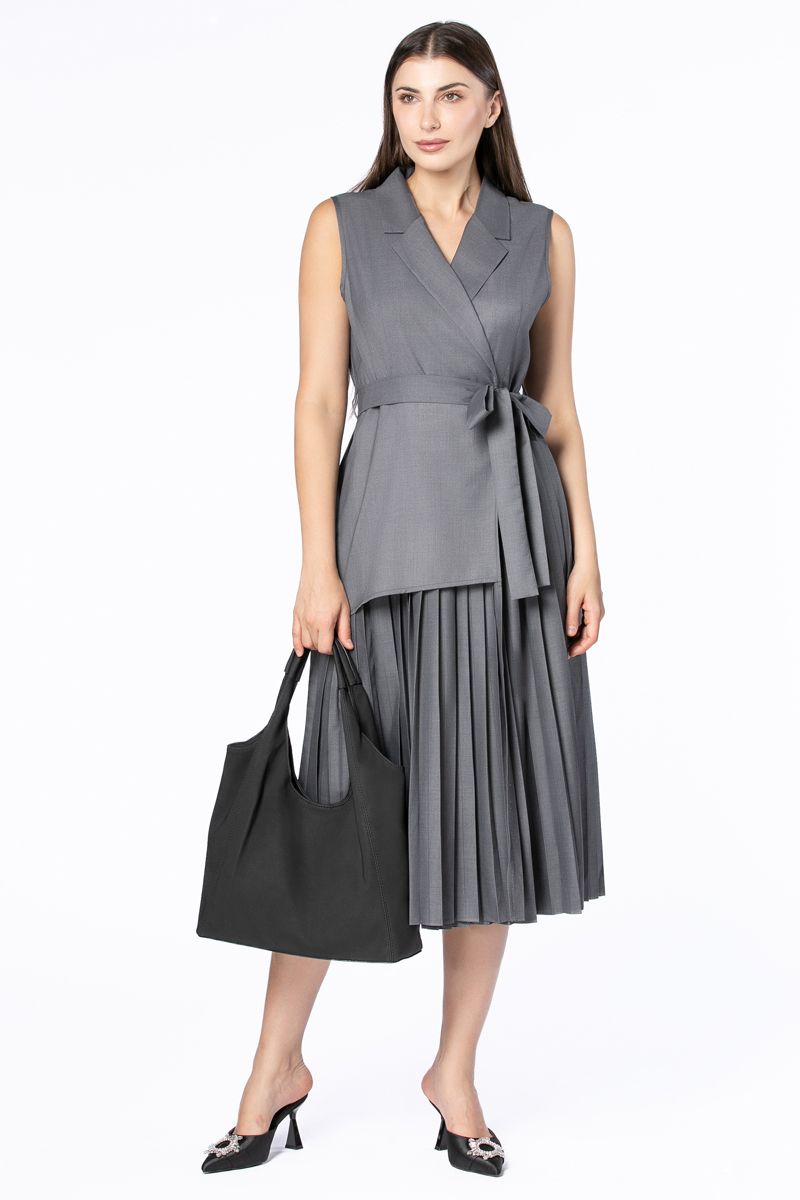 فستان نسائي بكسرات