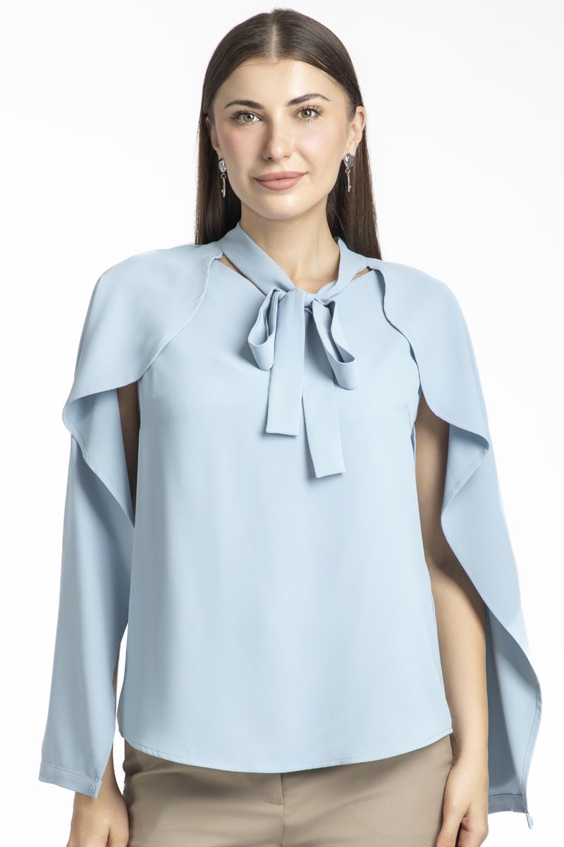 بلوزة نسائية بنمط كيب