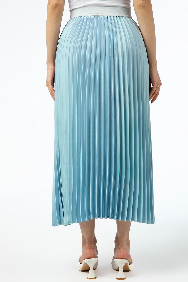 تنورة نسائية طويلة بكسرات