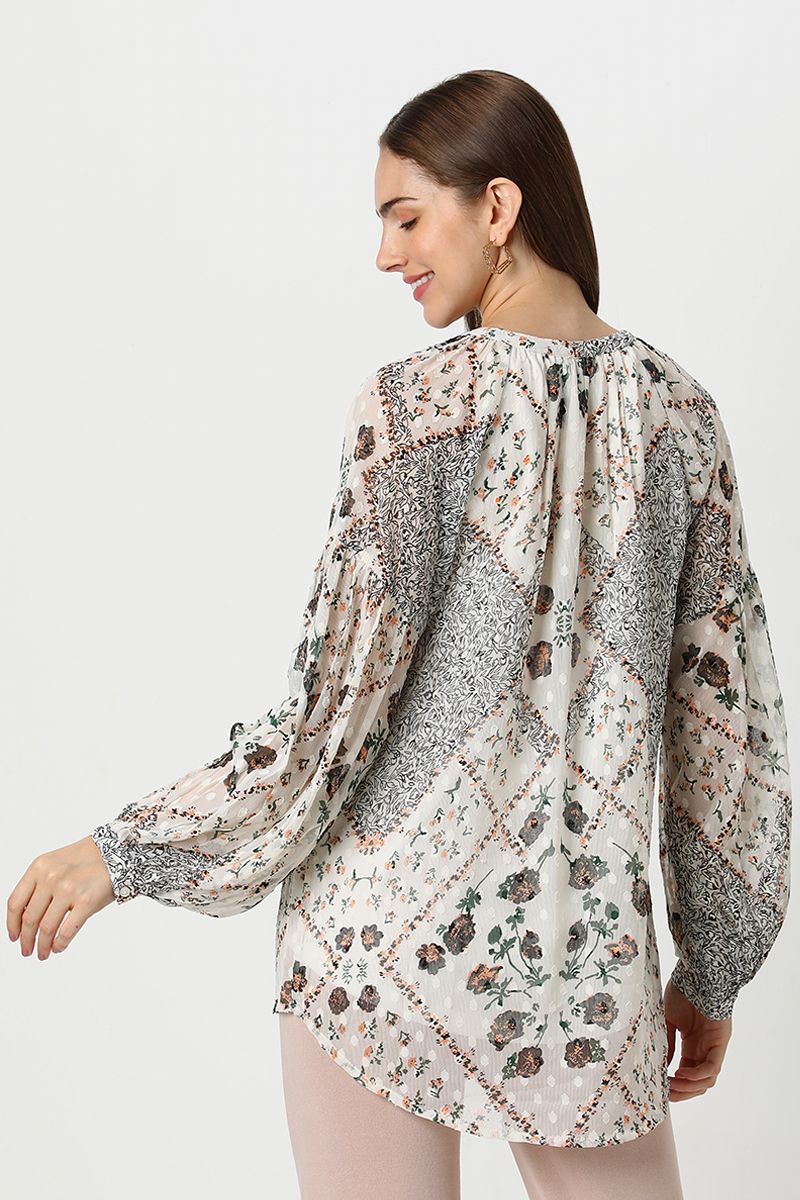 بلوزة نسائية بطبعات ورباط على الرقبة