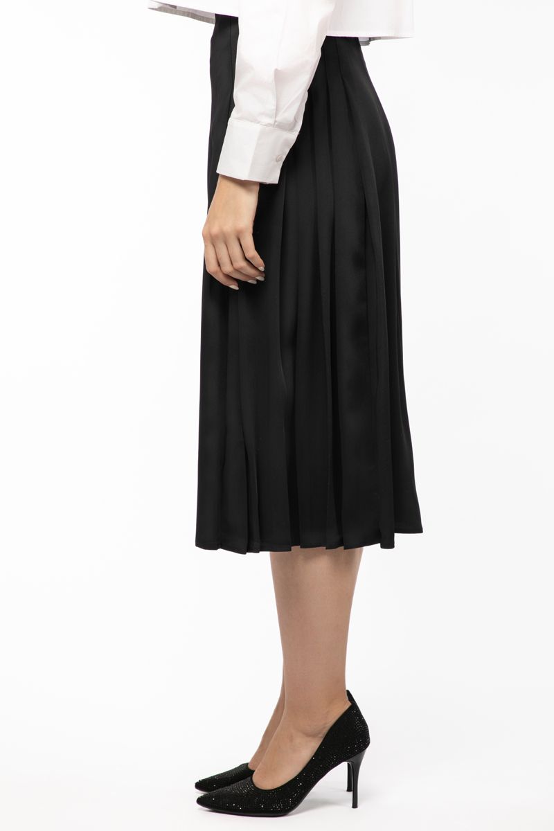 solid colored pleated women skirt