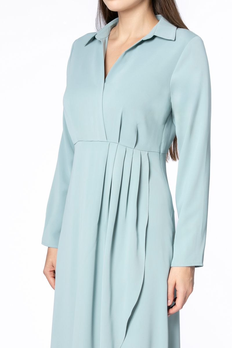 فستان نسائي بقصة لف