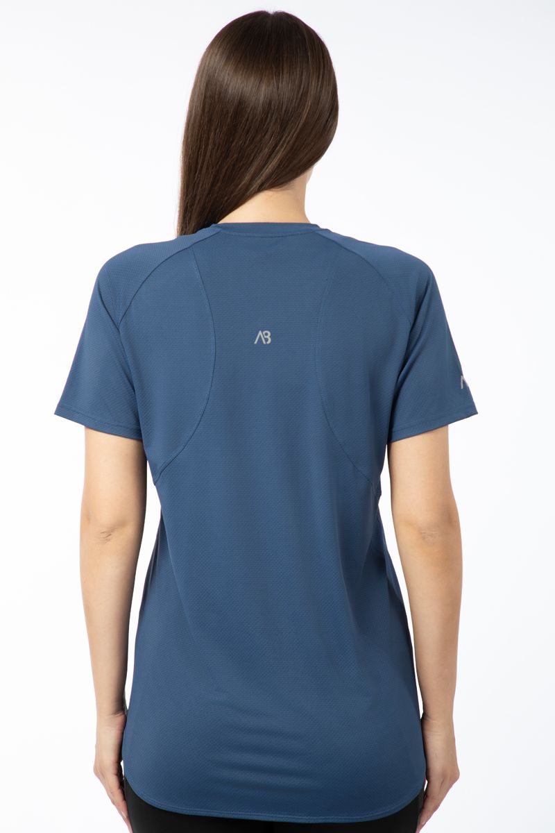 activewear women t-shirt with logo prints