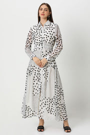 فستان نسائي ماكسي بنمط قميص وبطبعات