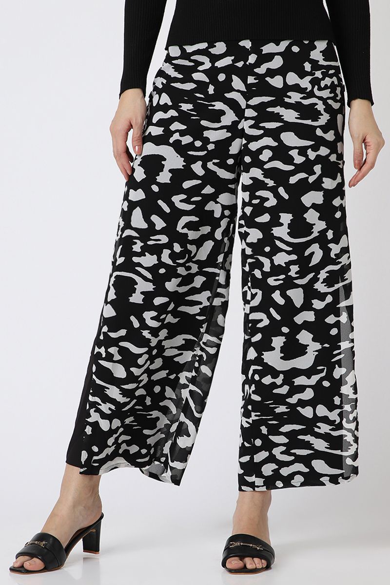 printed women with layered style