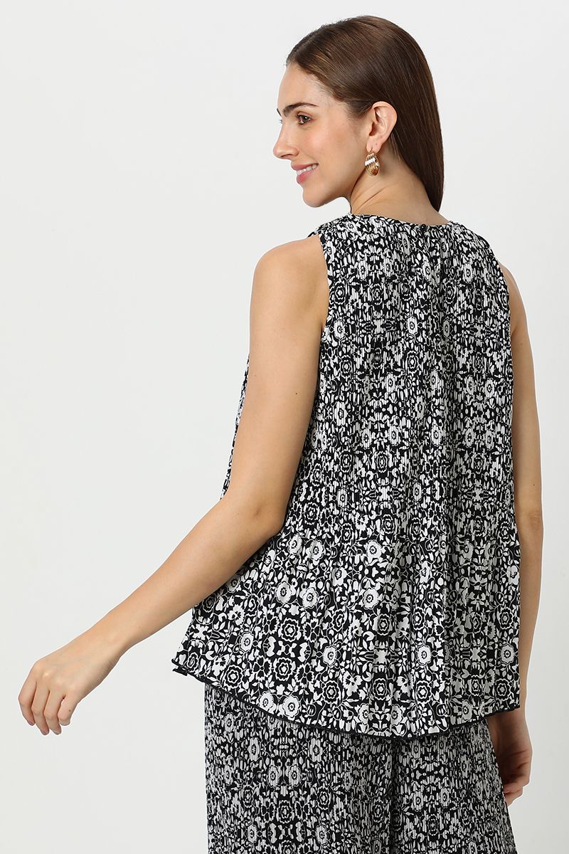 sleeveless women printed top