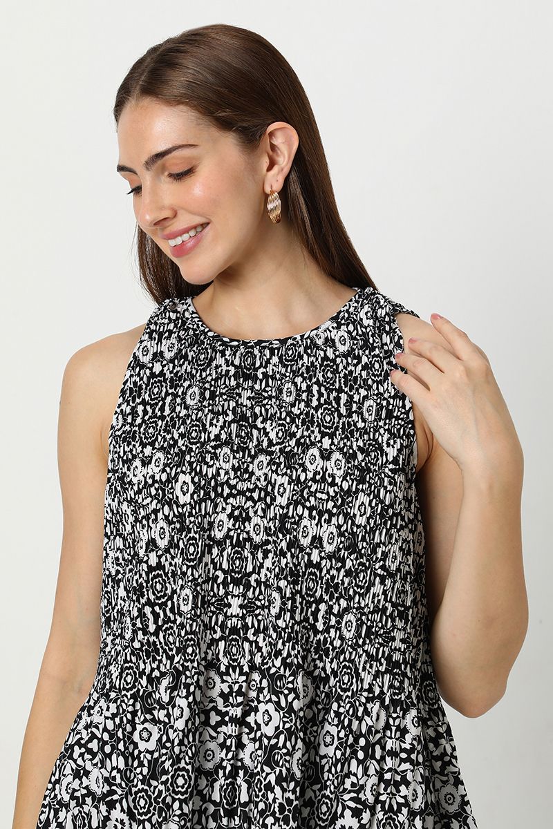 sleeveless women printed top