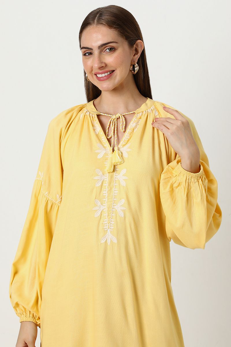 فستان نسائي فضفاض بتطريز