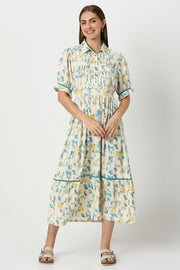 فستان نسائي مورد بكسرات على الصدر