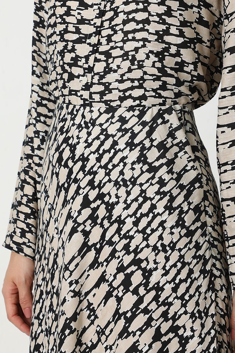 women abstract printed longline skirt