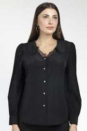 women shirt with dantel details