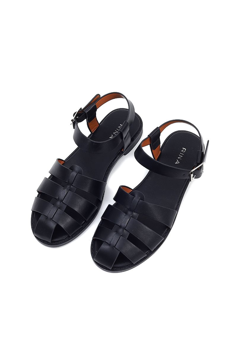 women flat sandal with crossed straps