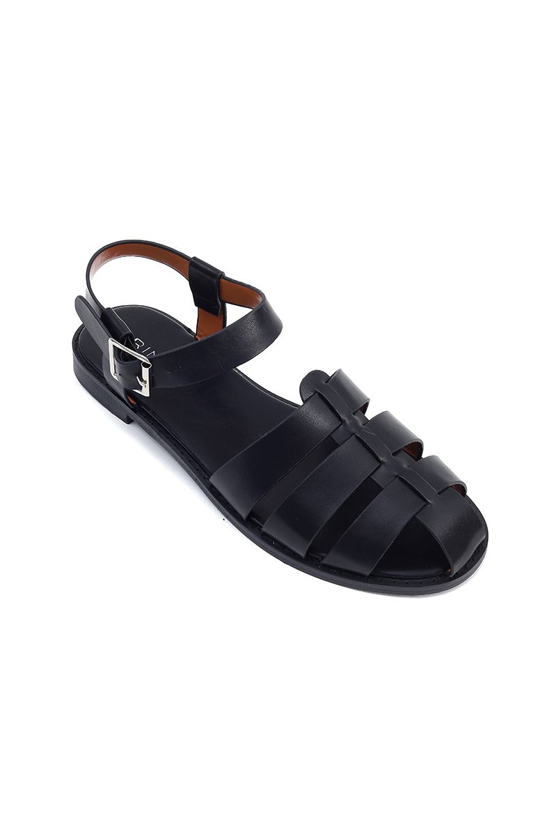 women flat sandal with crossed straps