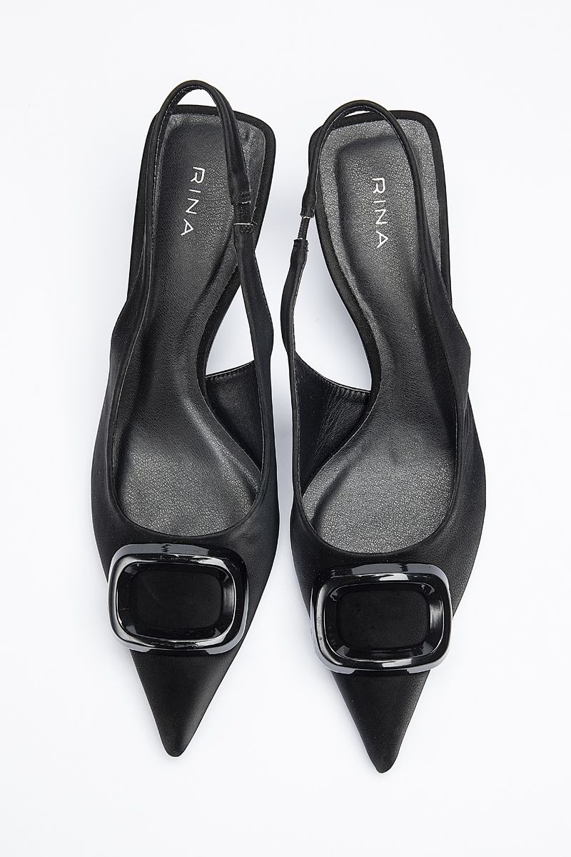 classic women heeled shoes with Tonal buckle detail