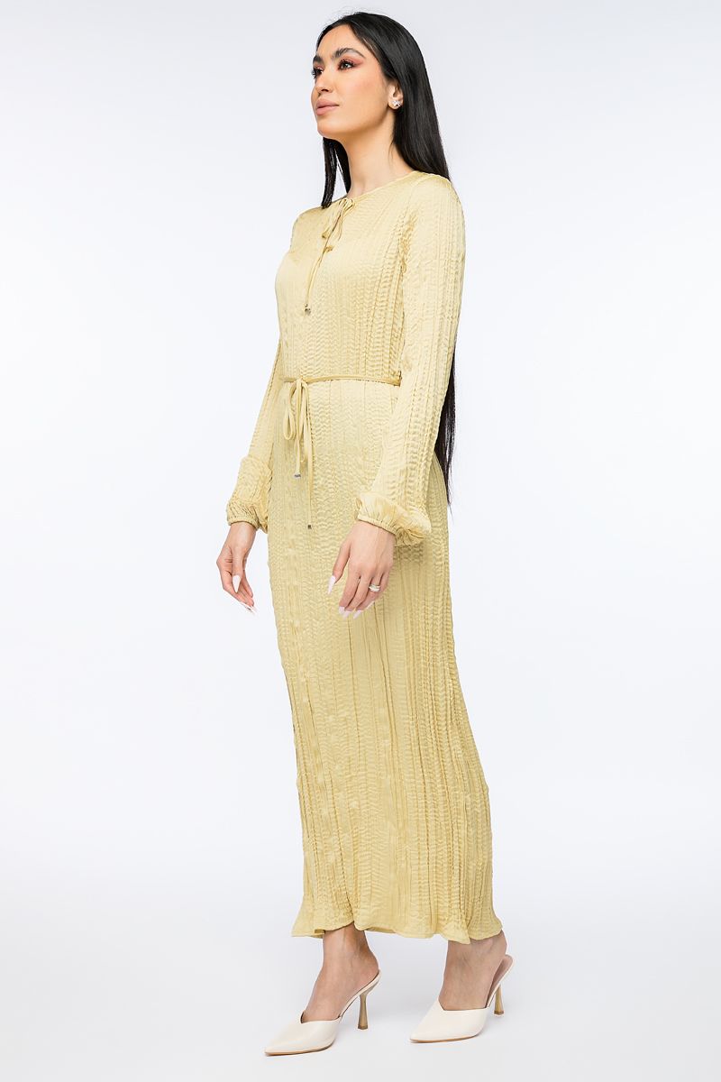 maxi women dress with crunched fabric