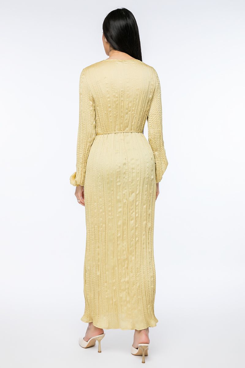 maxi women dress with crunched fabric