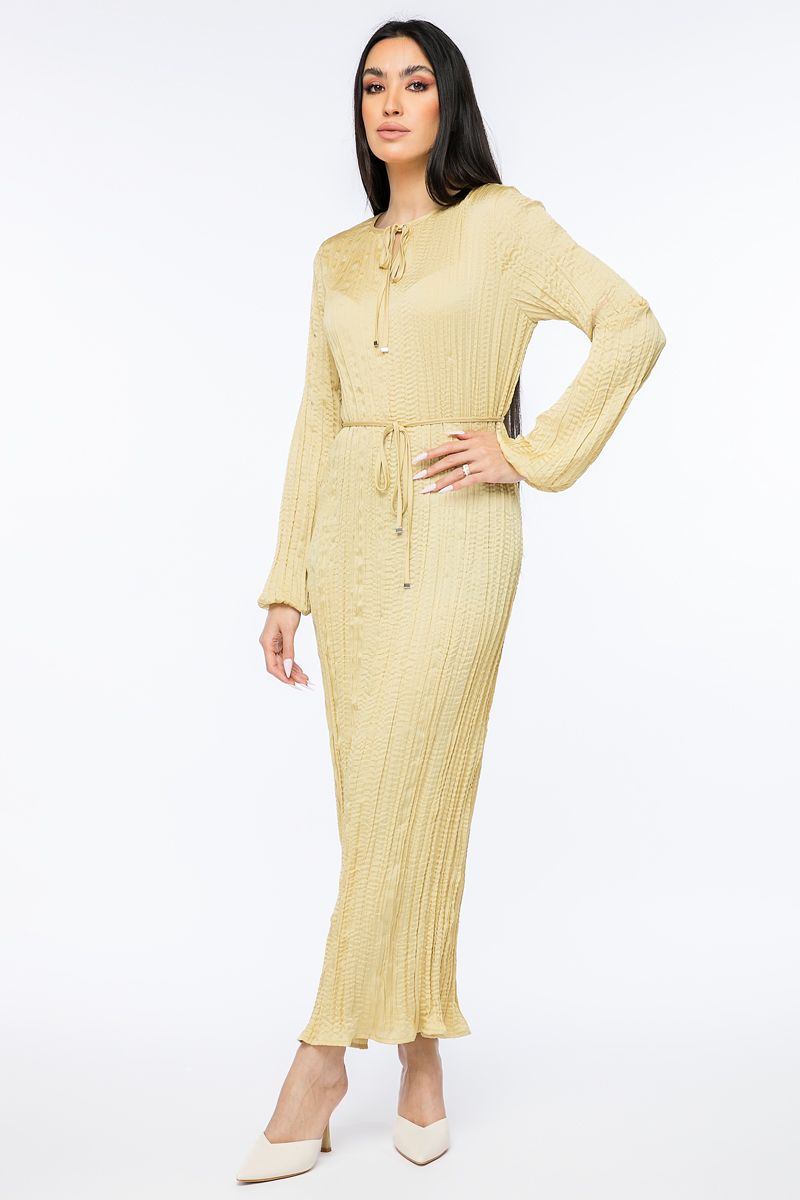 maxi women dress with crunched fabric