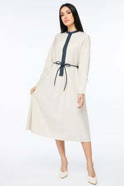 فستان نسائي متباين اللون