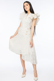 تنورة نسائية غير متماثلة الطول