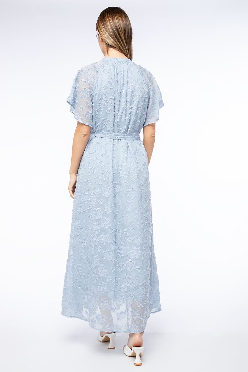 فستان نسائي