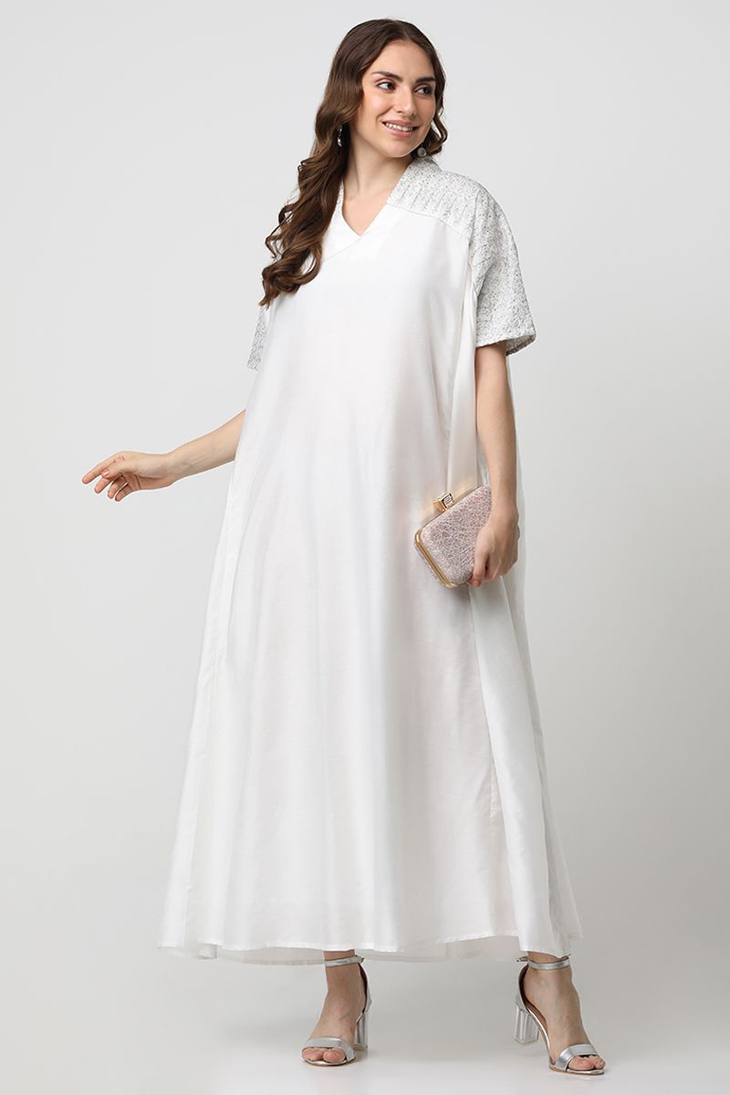 women maxi dress with embroidery