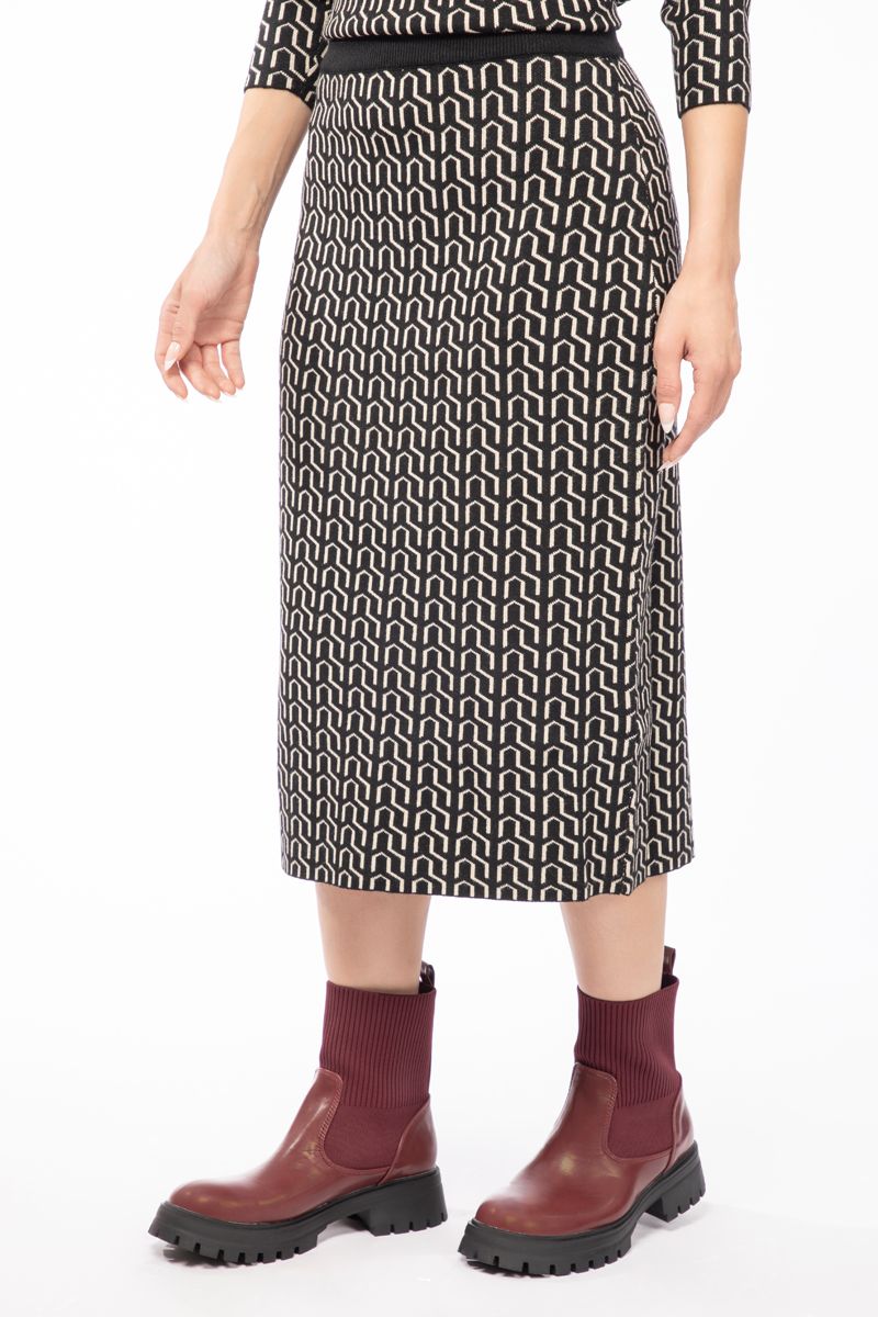printed knitted women skirt with back slit