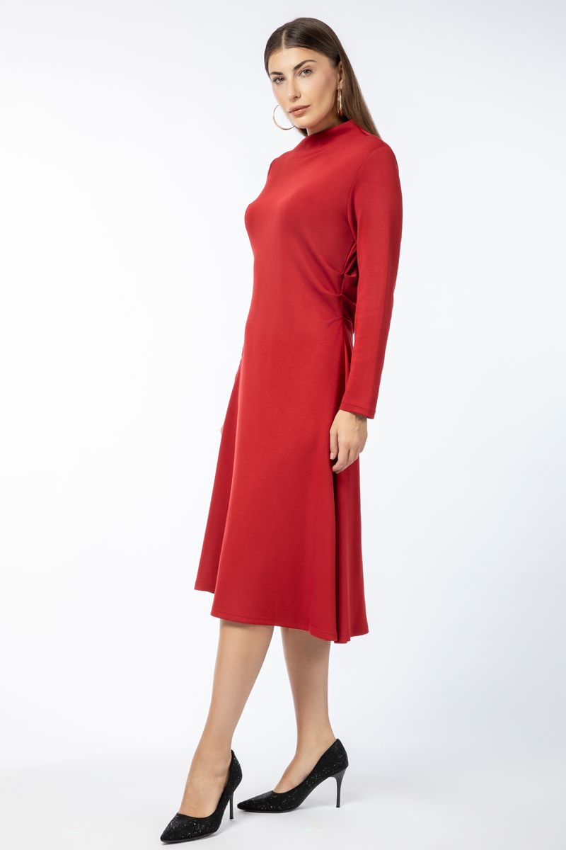 فستان نسائي بلون موحد