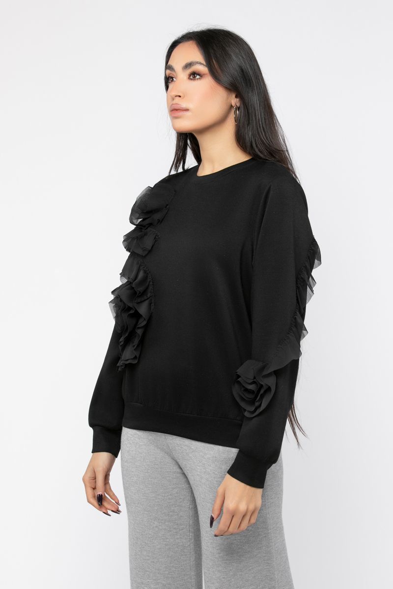 women sweatshirt with ruffled details