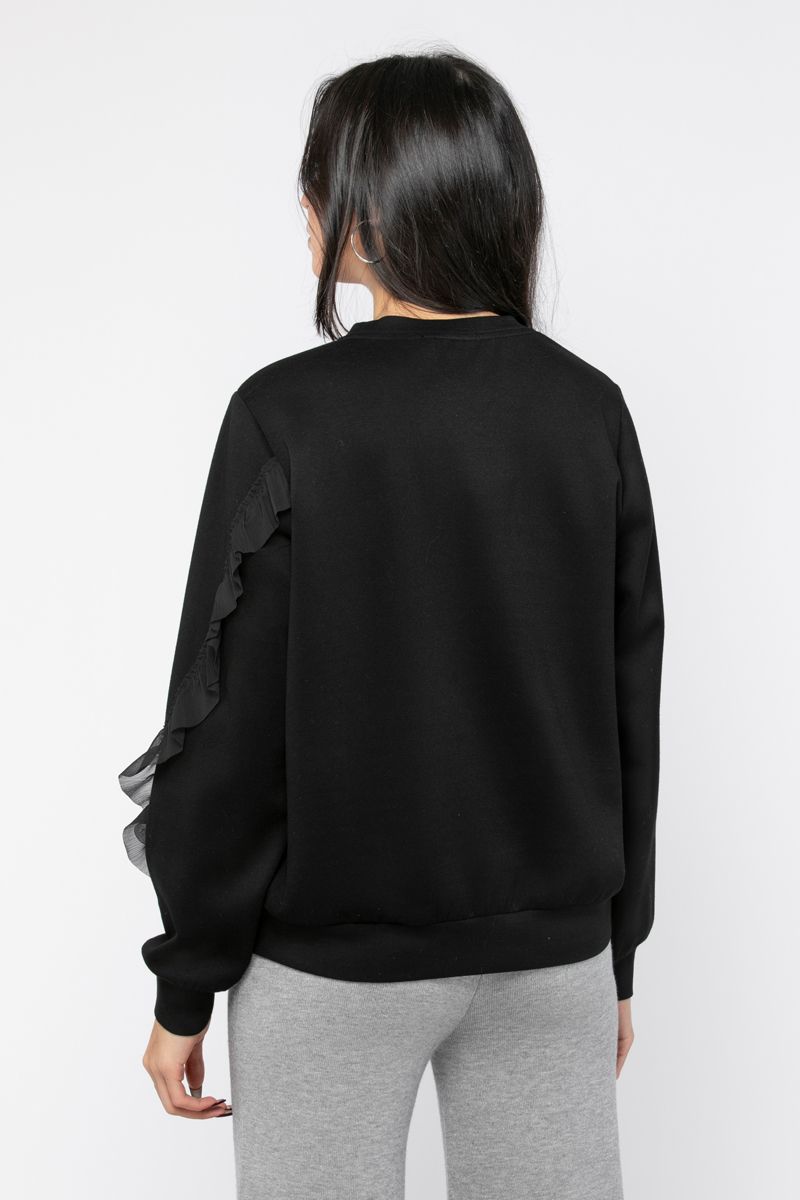 women sweatshirt with ruffled details