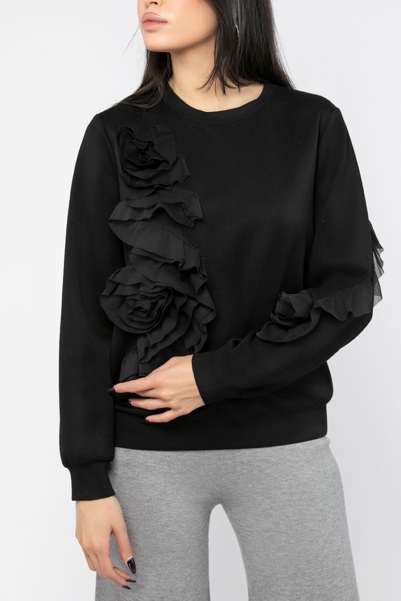 women sweatshirt with ruffled details