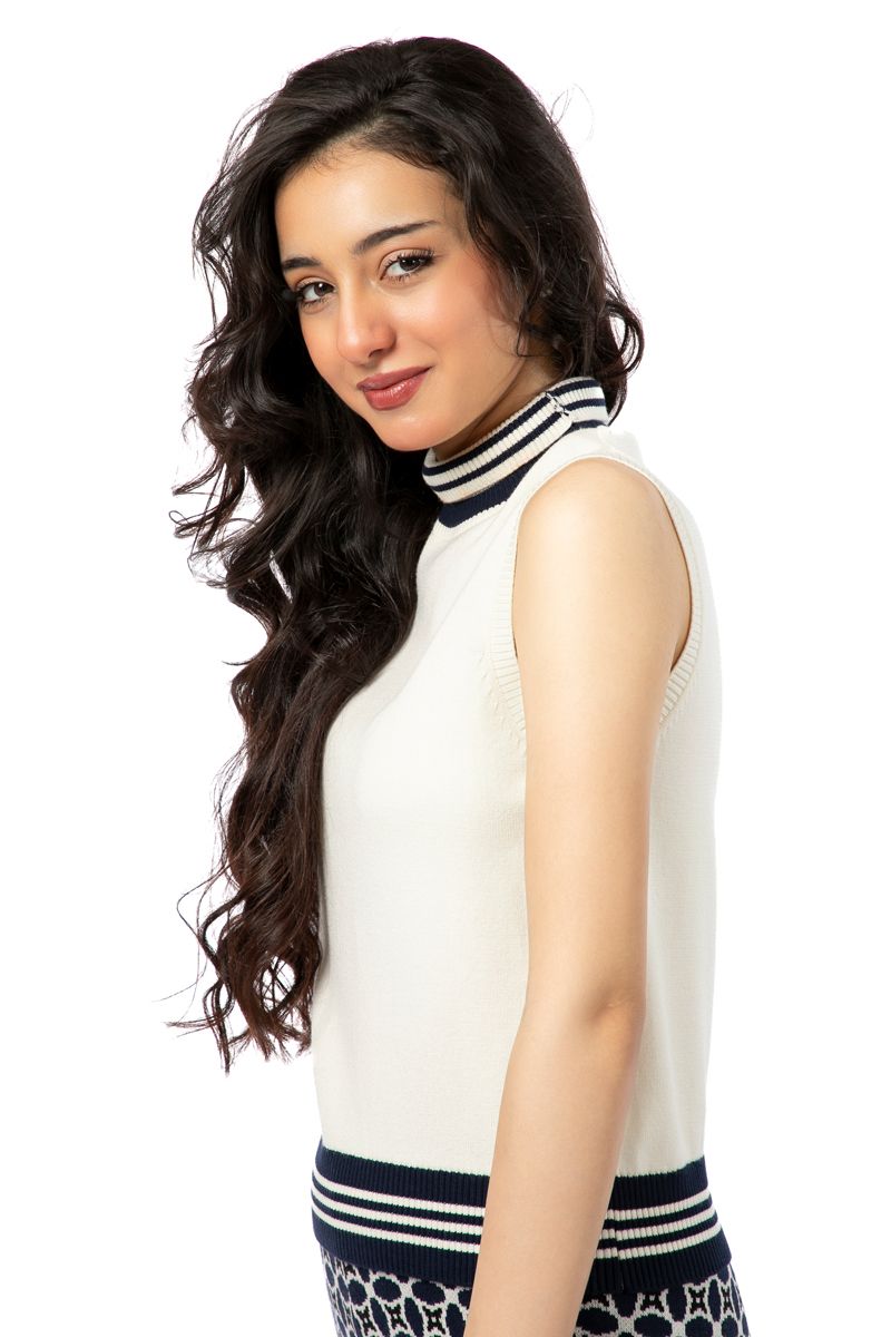 sleeveless knitted women sweater