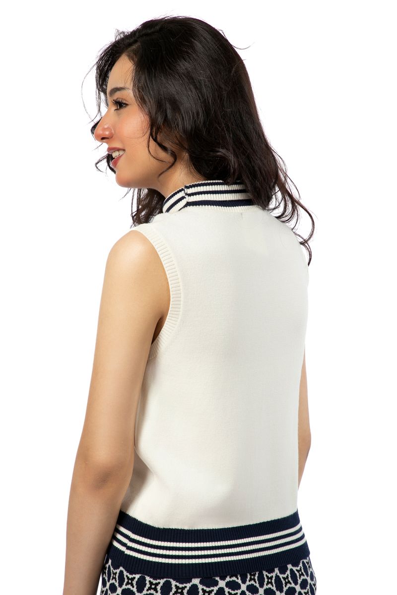 بلوفر نسائية محبوكة بدون أكمام