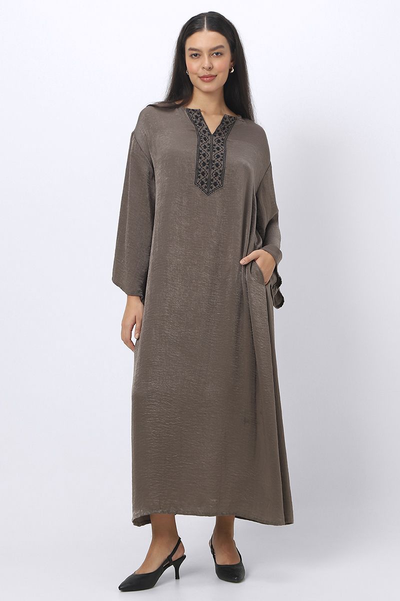 maxi women jalabiya with front embroidery