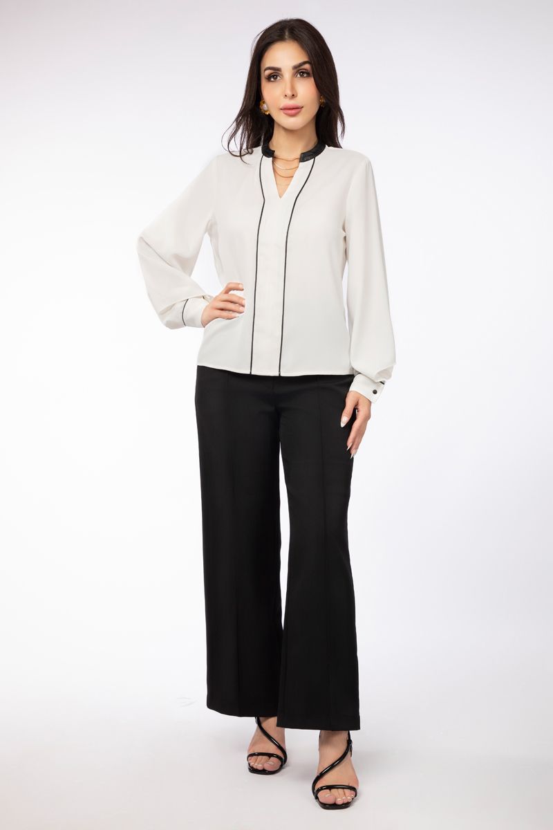 بلوزة نسائية بخطوط