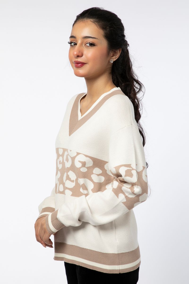 knitted women sweater with prints