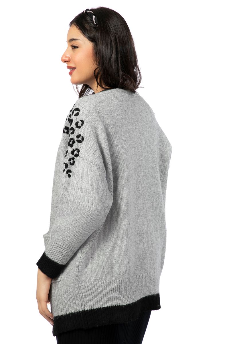 women knitted cardigan with contrast details