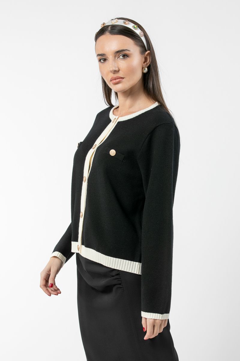 women knitted cardigan with contrast details