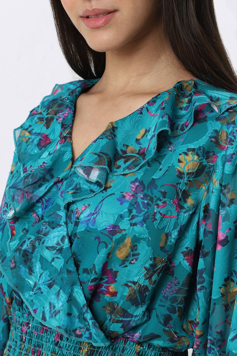 بلوزة نسائية مكشكشة بنمط مورد