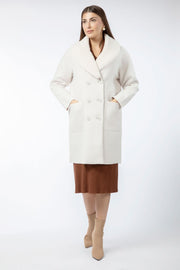 longline buttoned women coat with fur detail