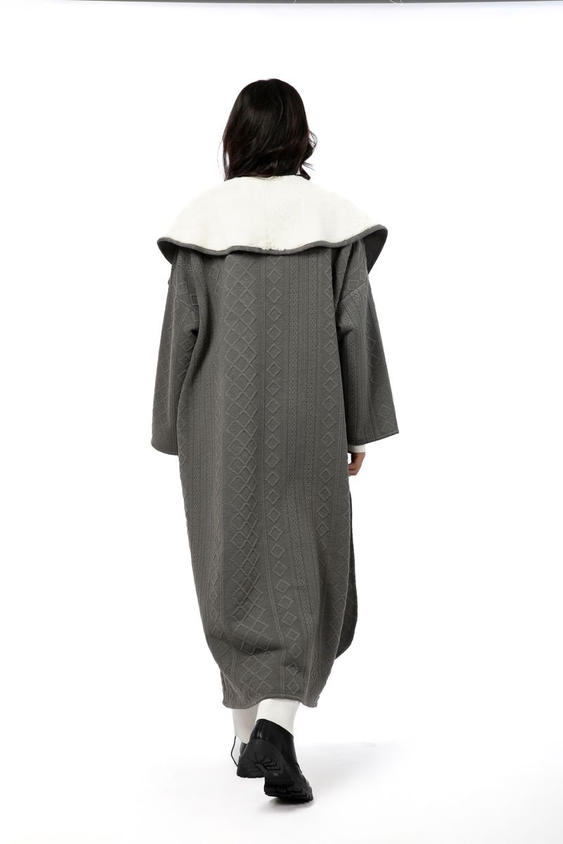 Winter women farwa with fur lining