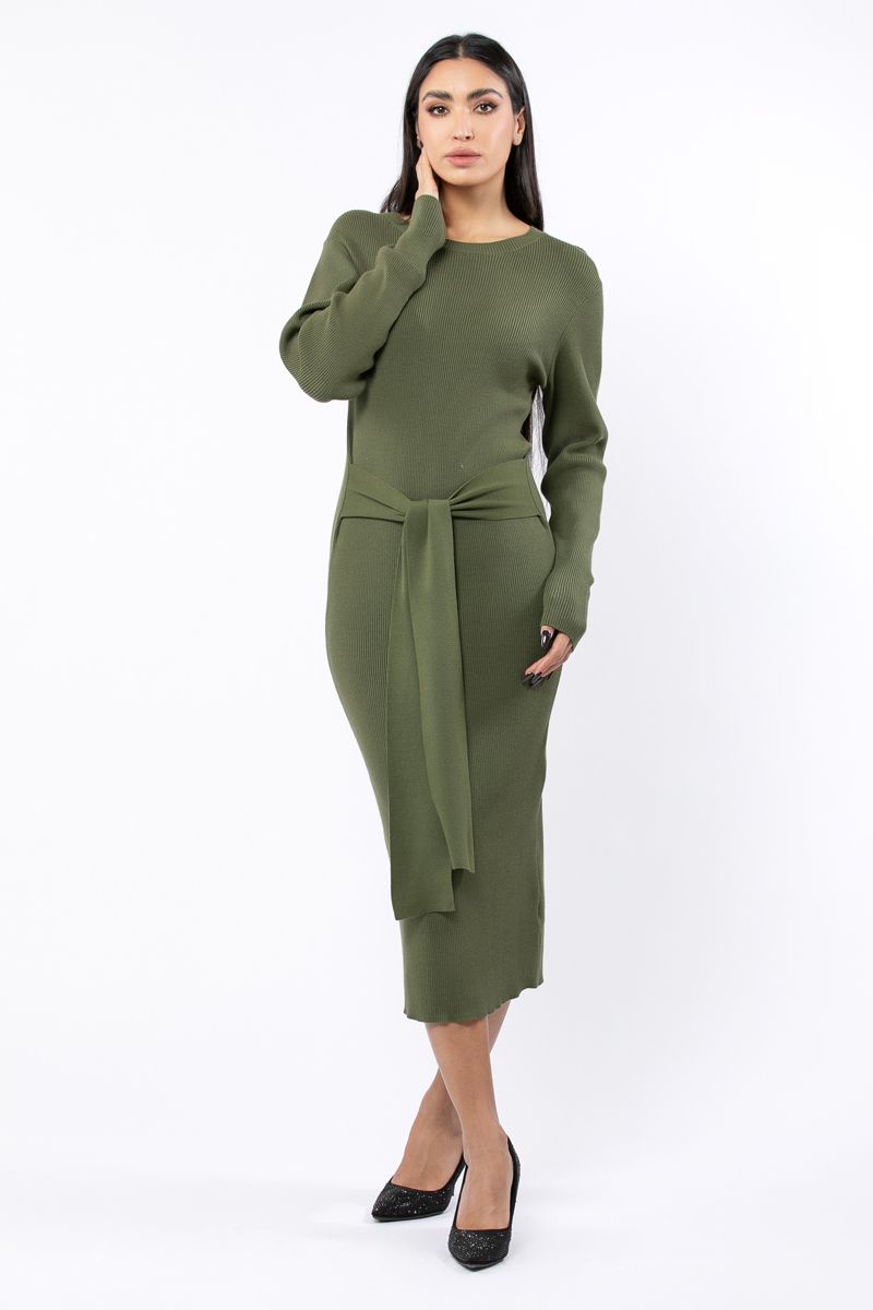 knitted women dress with waist belt