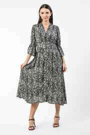 فستان نسائي بنمط قميص وطبعات